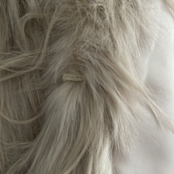 Dolce Cabo Faux Fur Women Vest Size Medium - Picture 7 of 8